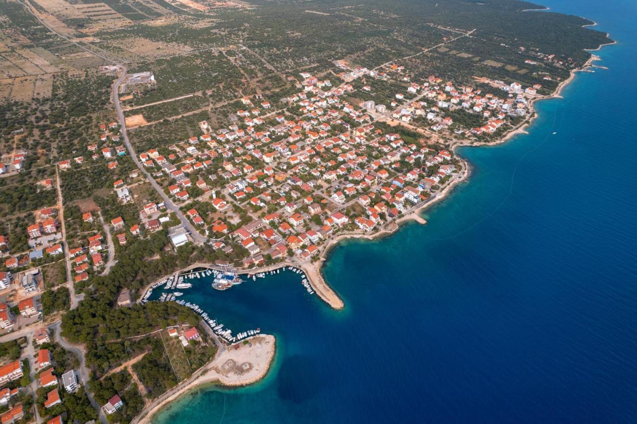 Apartments By The Sea Mandre, Pag - 4093 科兰 外观 照片