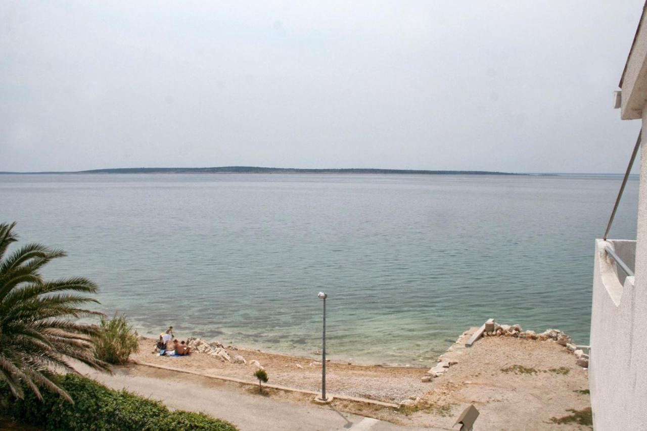 Apartments By The Sea Mandre, Pag - 4093 科兰 外观 照片