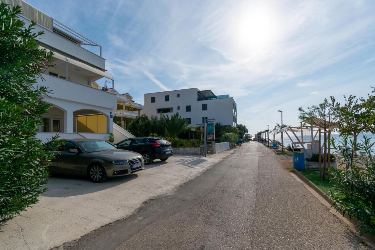 Apartments By The Sea Mandre, Pag - 4093 科兰 外观 照片