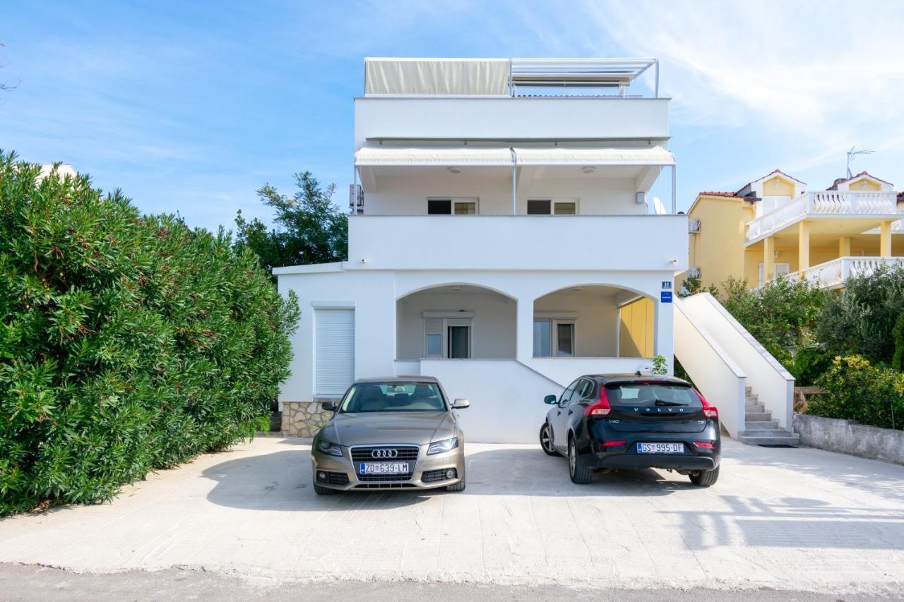 Apartments By The Sea Mandre, Pag - 4093 科兰 外观 照片