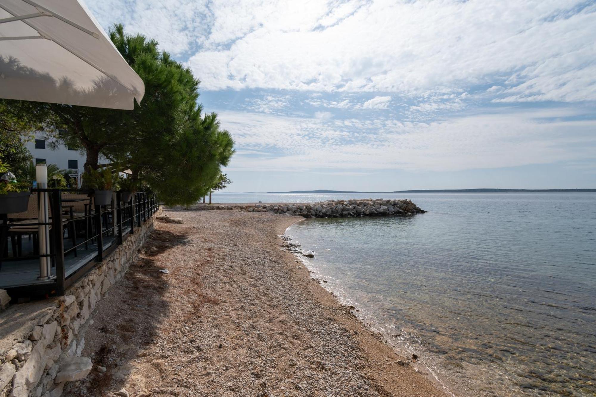Apartments By The Sea Mandre, Pag - 4093 科兰 外观 照片